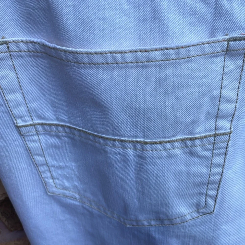 Indigo Palms White Jeans w Brown Contrast Stitch 🤍